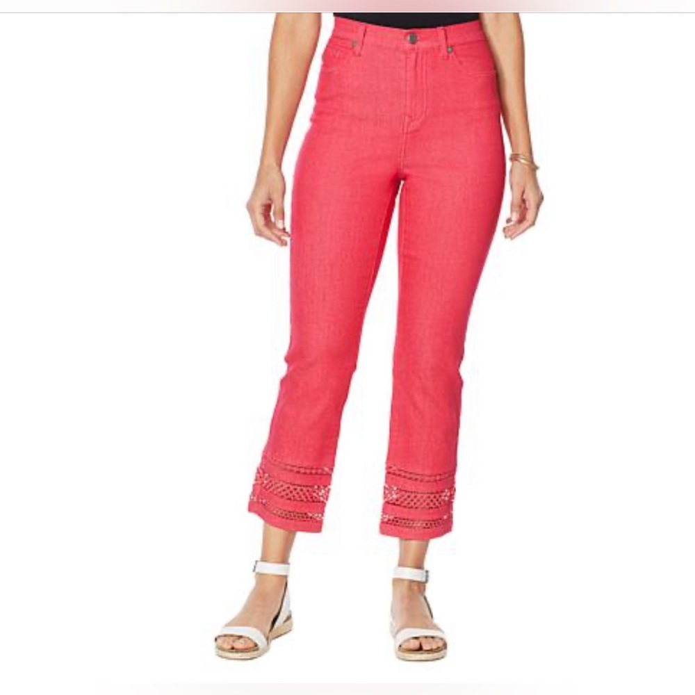 DG2 By Diane Gilman Ladies Crochet Hem Crop Rop Jean